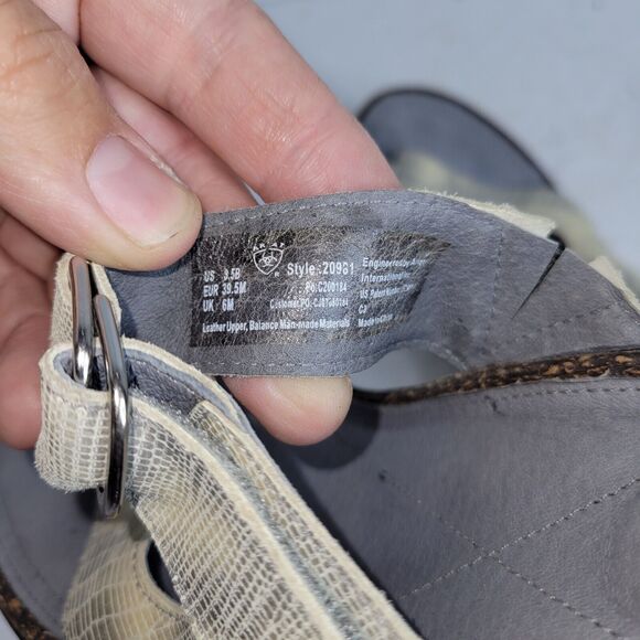 Ariat Sandals Womens Sz 8.5B Lizard Print Wedge Gray Animal Print Casual 20981 - Picture 14 of 15